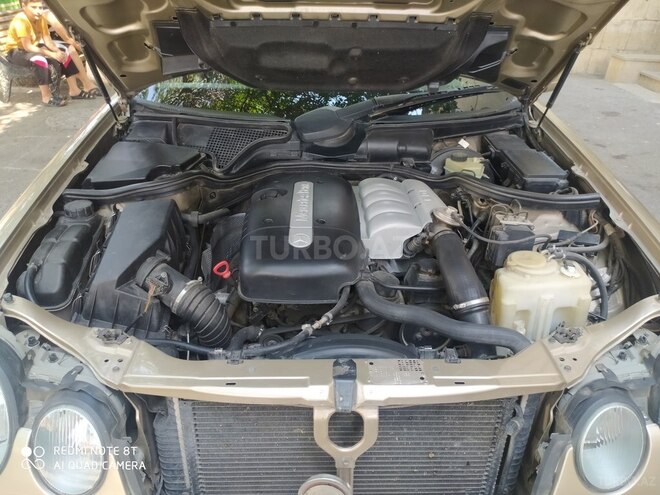 Mercedes E 220 1999, 326,352 km - 2.2 l - Bakı