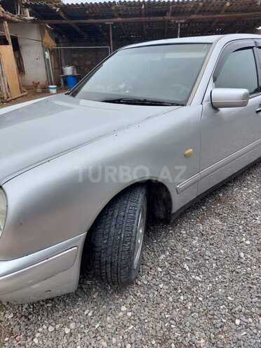 Mercedes E 240 1998, 350,617 km - 2.4 l - Ağcabədi
