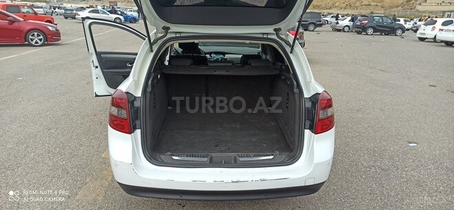 Renault Laguna 2011, 352,810 km - 1.5 l - Bakı