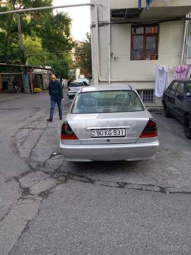 Mercedes C 200 1998, 260,000 km - 2.0 l - Bakı