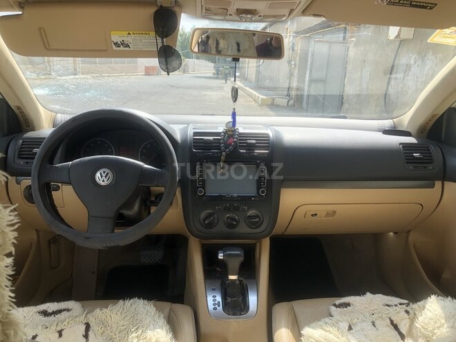 Volkswagen Jetta 2008, 198,000 km - 2.5 л - Naxçıvan