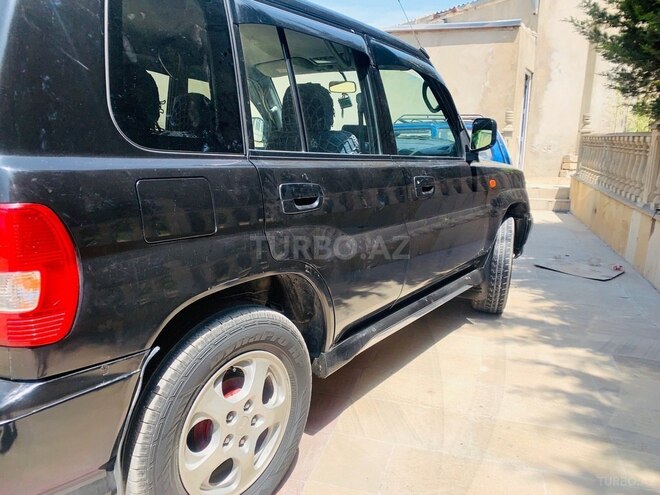 Mitsubishi Pajero io 2000, 214,908 km - 2.0 l - Bakı