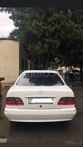 Mercedes E 270 2001, 278,000 km - 2.7 l - Bakı