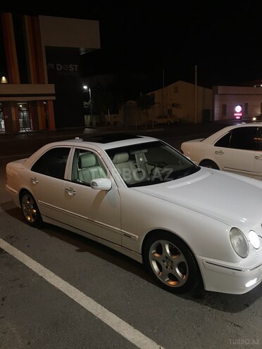 Mercedes E 270 2001, 278,000 km - 2.7 l - Bakı