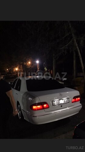 Mercedes E 270 2001, 278,000 km - 2.7 l - Bakı