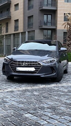 Hyundai Elantra 2018, 6,700 km - 2.0 l - Bakı
