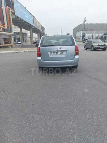 Toyota Corolla 2005, 187,000 km - 1.4 л - Bakı