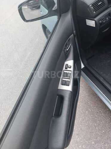 Toyota Corolla 2005, 187,000 km - 1.4 л - Bakı