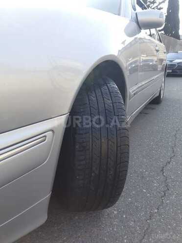 Mercedes E 270 2001, 253,000 km - 2.7 l - Bakı