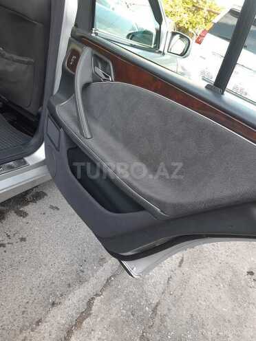 Mercedes E 270 2001, 253,000 km - 2.7 l - Bakı