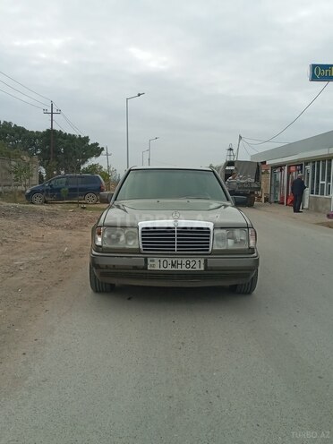 Mercedes C 200 1988, 96,000 km - 2.0 л - Bakı