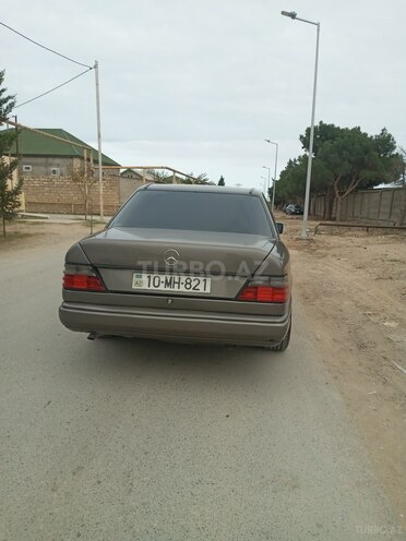 Mercedes C 200 1988, 96,000 km - 2.0 л - Bakı