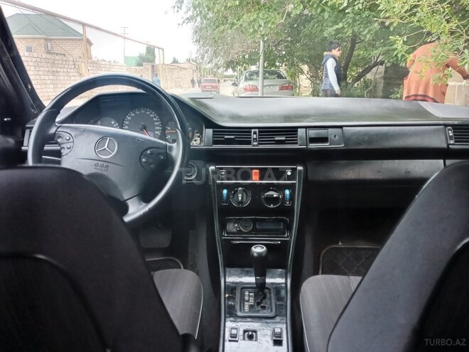 Mercedes C 200 1988, 96,000 km - 2.0 л - Bakı