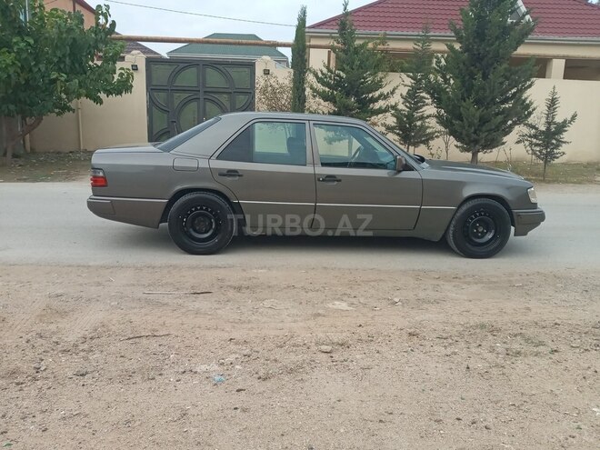 Mercedes C 200 1988, 96,000 km - 2.0 л - Bakı