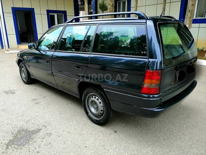 Opel Astra 1997, 133,000 km - 1.6 l - Sumqayıt