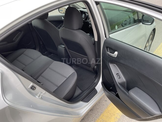 Kia Cerato 2017, 158,000 km - 2.0 l - Bakı