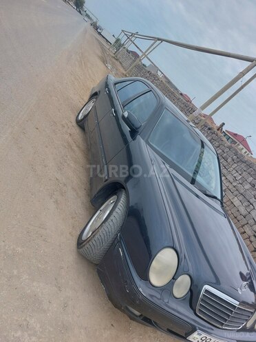 Mercedes E 270 2001, 337,000 km - 2.7 l - Bakı