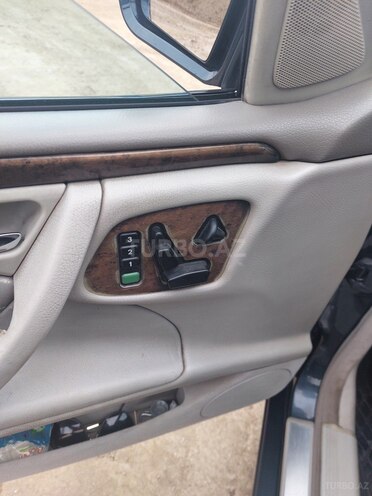 Mercedes E 270 2001, 337,000 km - 2.7 l - Bakı