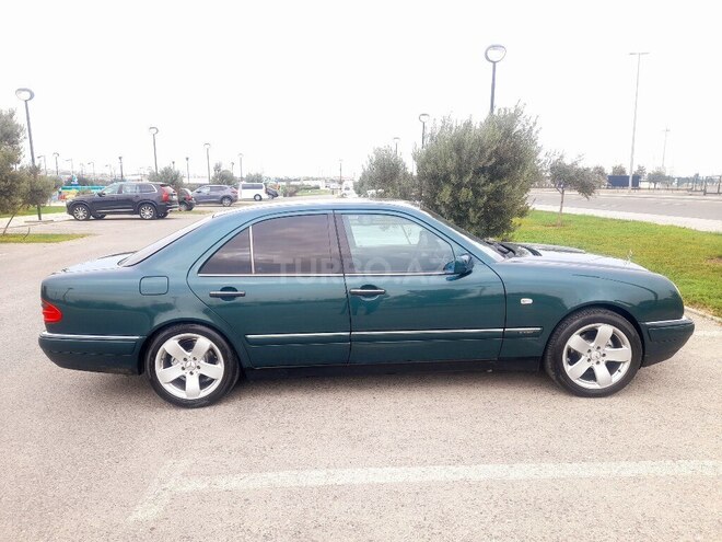 Mercedes E 240 1998, 185,000 km - 2.4 l - Bakı