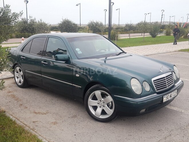 Mercedes E 240 1998, 185,000 km - 2.4 l - Bakı