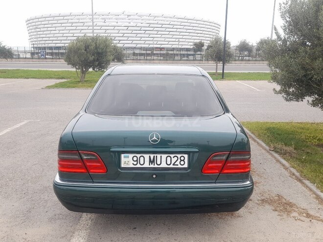 Mercedes E 240 1998, 185,000 km - 2.4 l - Bakı