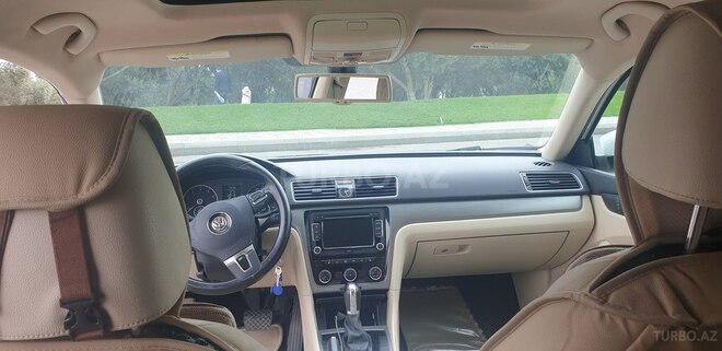 Volkswagen Passat 2014, 131,380 km - 1.8 л - Bakı