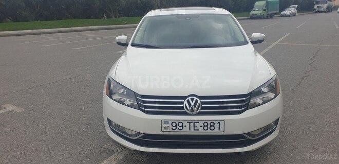 Volkswagen Passat 2014, 131,380 km - 1.8 л - Bakı