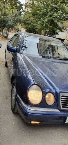 Mercedes E 240 1997, 315,000 km - 2.4 l - Bakı