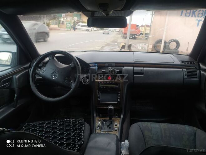 Mercedes E 320 1997, 203,703 km - 3.2 l - Bakı