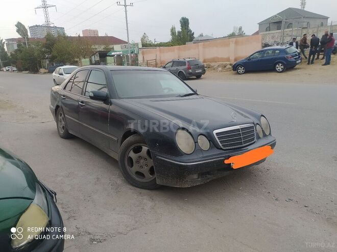 Mercedes E 320 1997, 203,703 km - 3.2 l - Bakı