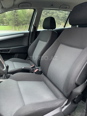 Opel Astra 2006, 178,000 km - 1.4 l - Sumqayıt