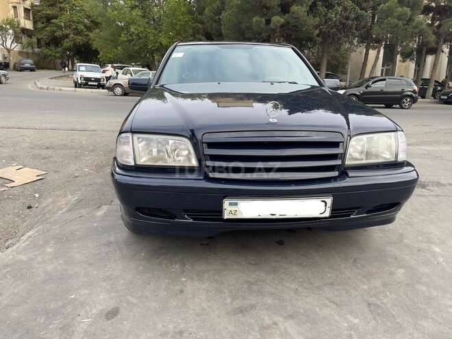 Mercedes C 220 1997, 110,000 km - 2.2 l - Bakı