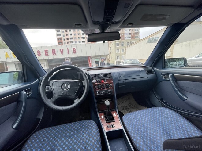 Mercedes C 220 1997, 110,000 km - 2.2 l - Bakı