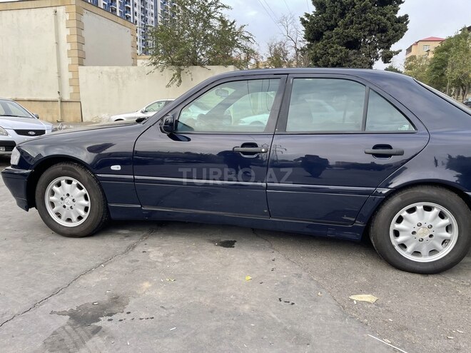 Mercedes C 220 1997, 110,000 km - 2.2 l - Bakı