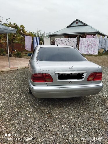 Mercedes E 240 1998, 350,617 km - 2.4 l - Ağcabədi