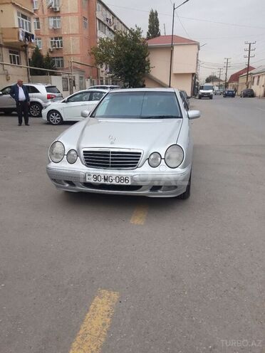 Mercedes E 240 2001, 292,391 km - 2.6 l - Bakı