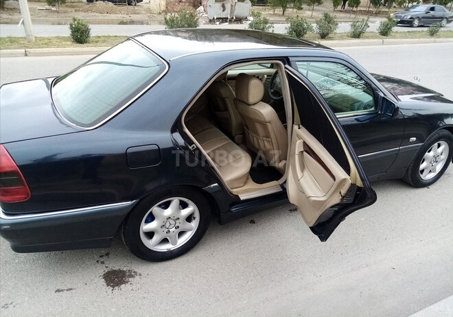 Mercedes C 230 1998, 344,000 km - 2.3 l - Sumqayıt