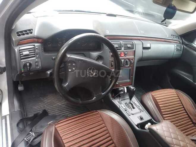 Mercedes E 220 2000, 600,000 km - 2.2 l - Bakı