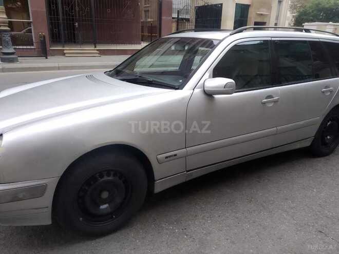 Mercedes E 220 2000, 600,000 km - 2.2 l - Bakı