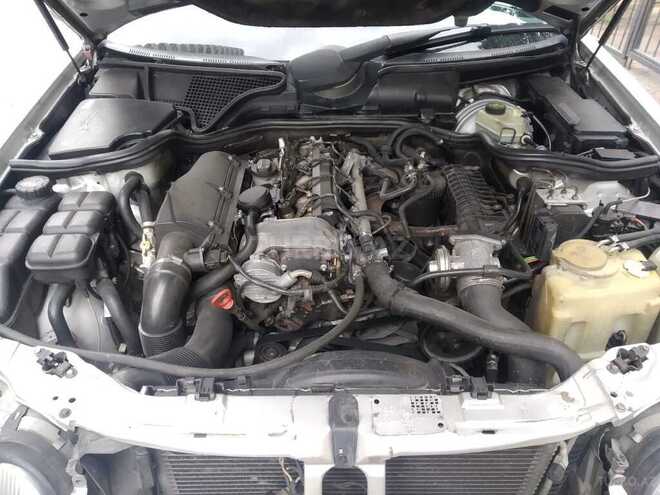 Mercedes E 220 2000, 600,000 km - 2.2 l - Bakı