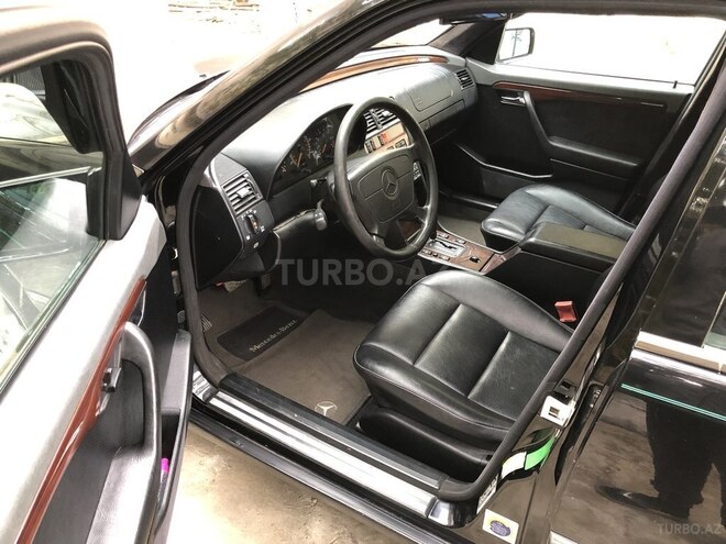 Mercedes C 220 1995, 138,000 km - 2.2 l - Bakı
