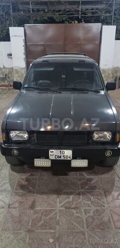Nissan Pathfinder 1991, 220,000 km - 2.4 л - Şirvan