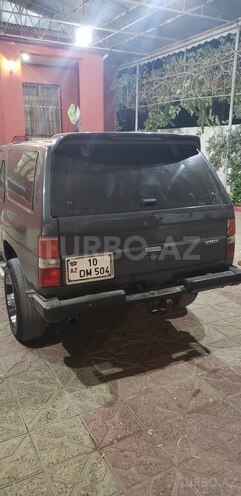 Nissan Pathfinder 1991, 220,000 km - 2.4 л - Şirvan