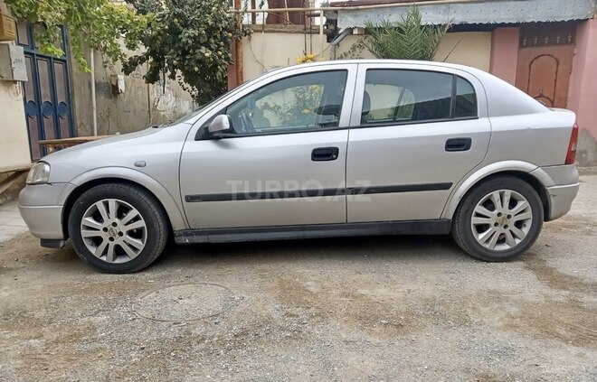 Opel Astra 2000, 375,000 km - 1.4 l - Bakı