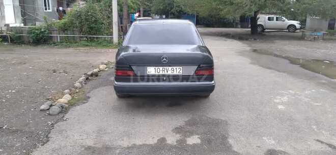 Mercedes E 220 1991, 43,000 km - 2.2 л - Lənkəran