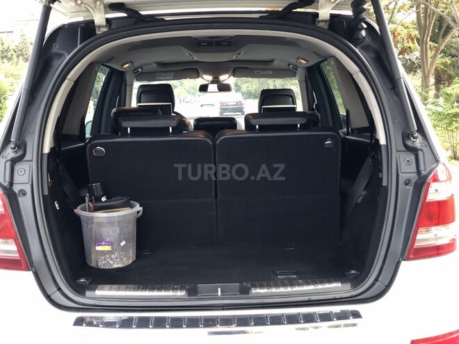 Mercedes GL 550 2009, 179,900 km - 5.5 l - Bakı