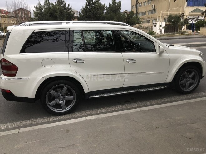 Mercedes GL 550 2009, 179,900 km - 5.5 l - Bakı