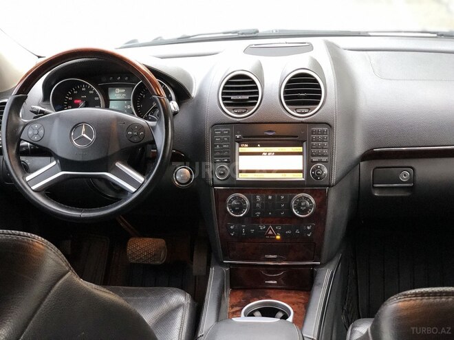 Mercedes GL 550 2009, 179,900 km - 5.5 l - Bakı