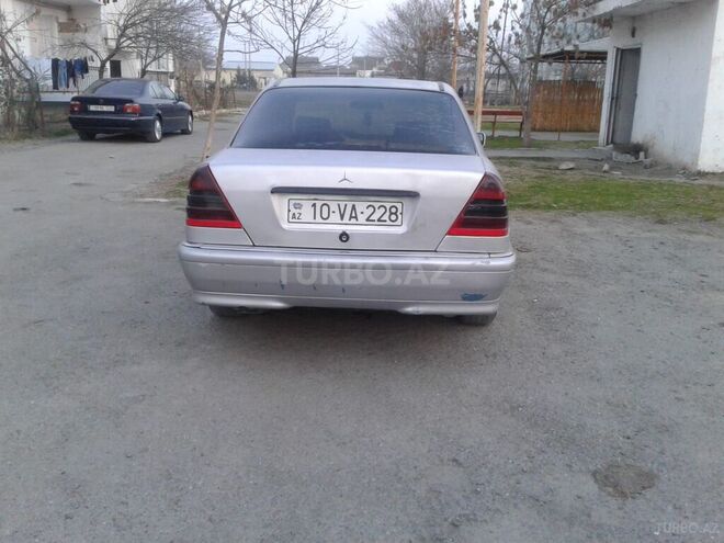Mercedes C 230 1993, 300,000 km - 2.3 l - Kürdəmir