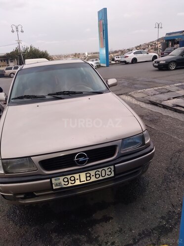 Opel Astra 1996, 387,390 km - 1.6 l - Bakı